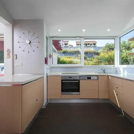 Prestige Vacation With Gorgeous Pool And Bbq Area Villa Rogoznica (Sibenik-Knin)