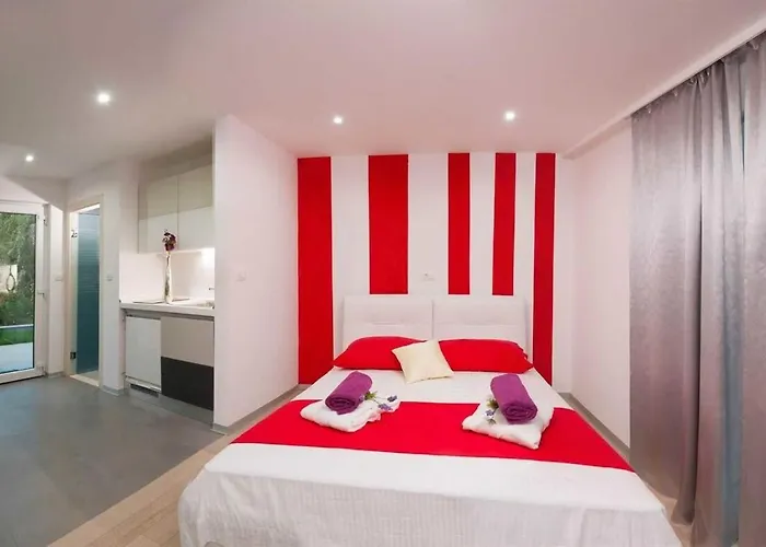 Villa Prestige Vacation With Gorgeous Pool And Bbq Area Rogoznica (Sibenik-Knin)