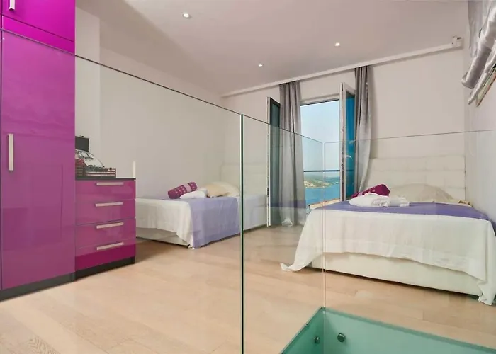 Villa Prestige Vacation With Gorgeous Pool And Bbq Area