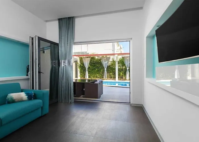 Villa Prestige Vacation With Gorgeous Pool And Bbq Area Rogoznica (Sibenik-Knin)