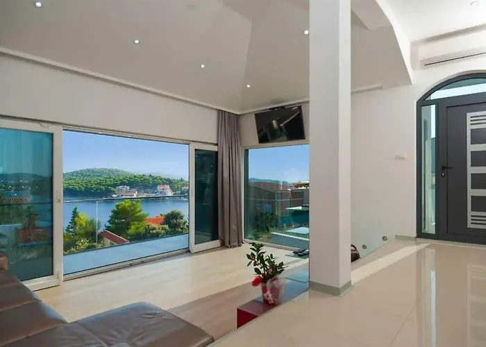 Prestige Vacation With Gorgeous Pool And Bbq Area *